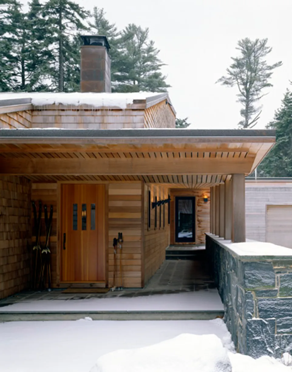 House on Quahog Bay — photograph 3 of 11