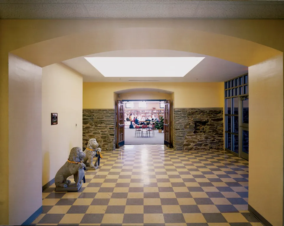 Lincoln Middle School — photograph 4 of 5