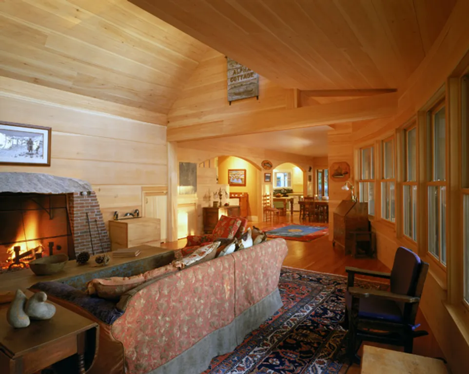 Lake Cottage — photograph 9 of 10
